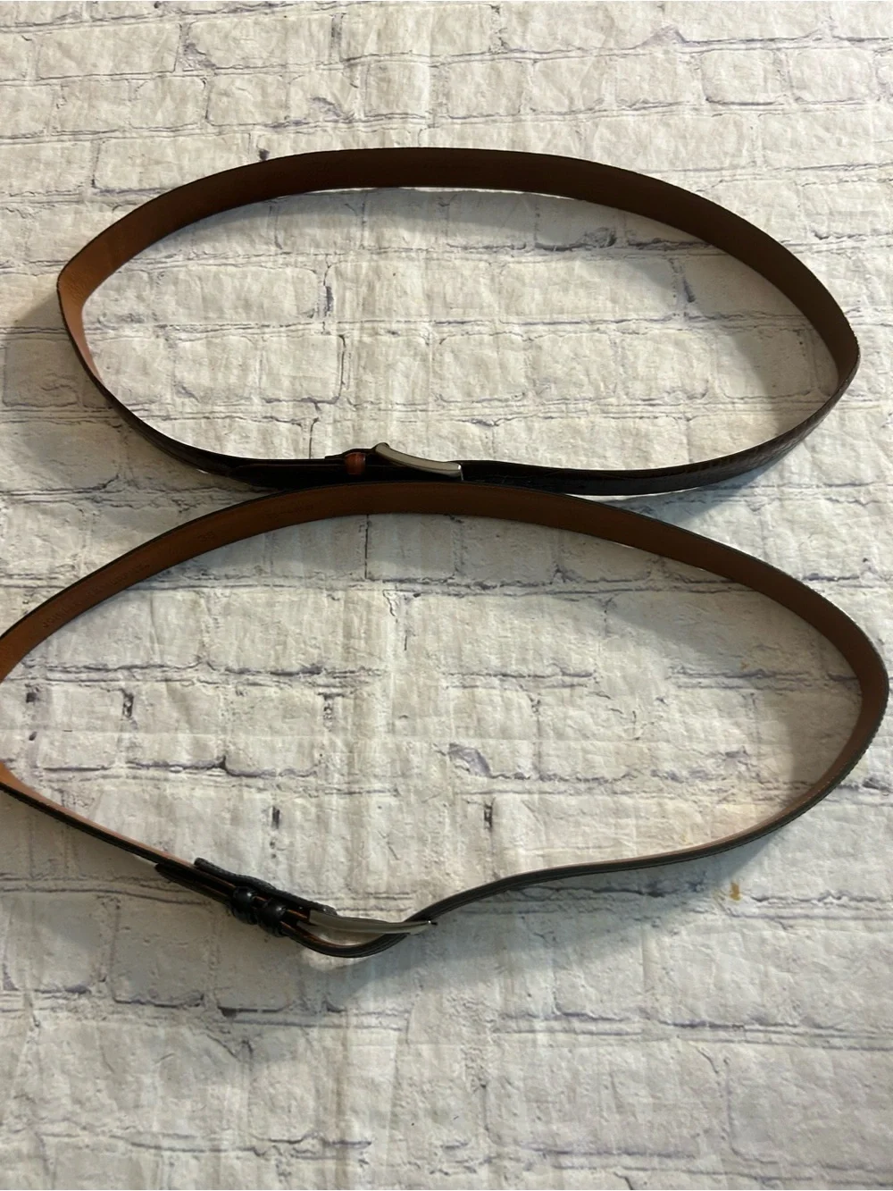 JOHNSTON & MURPHY BLACK PEBBLE GRAIN & 346 BROOKS BROTHERS CROC BELTS 38/40